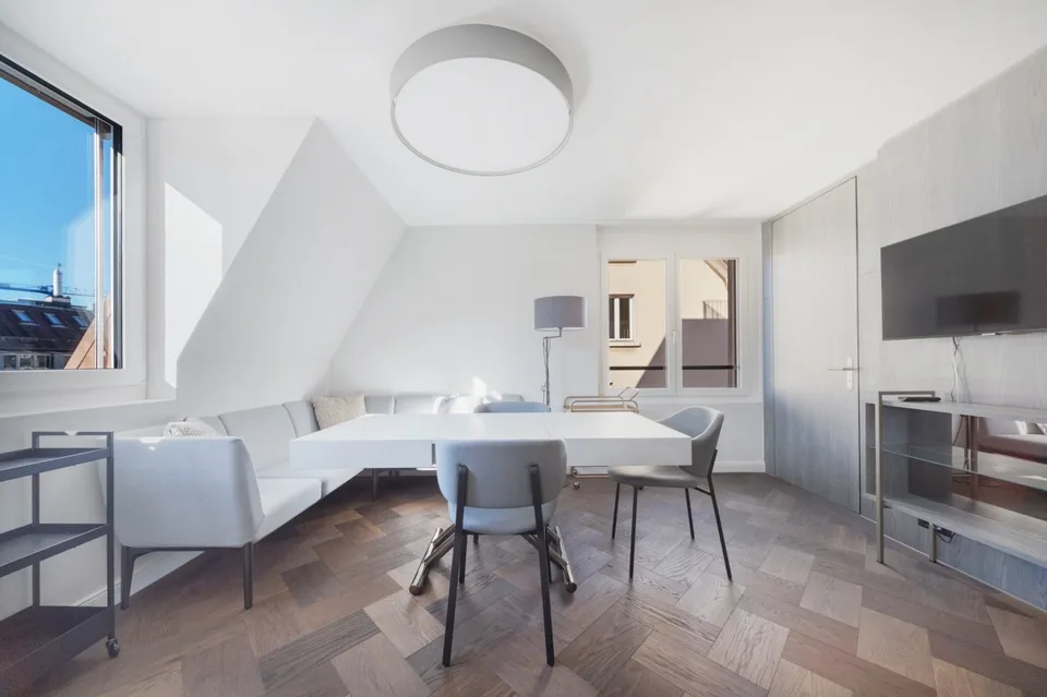 Luxus über den Dächern von Zürich - mit privater Dachterrasse