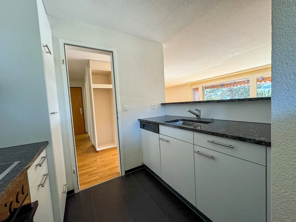 Appartement 2.5 pièces au centre de Schönbühl
