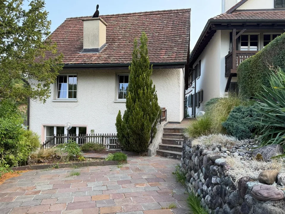Charmantes Einfamilienhaus in Gehdistanz zum Rhein