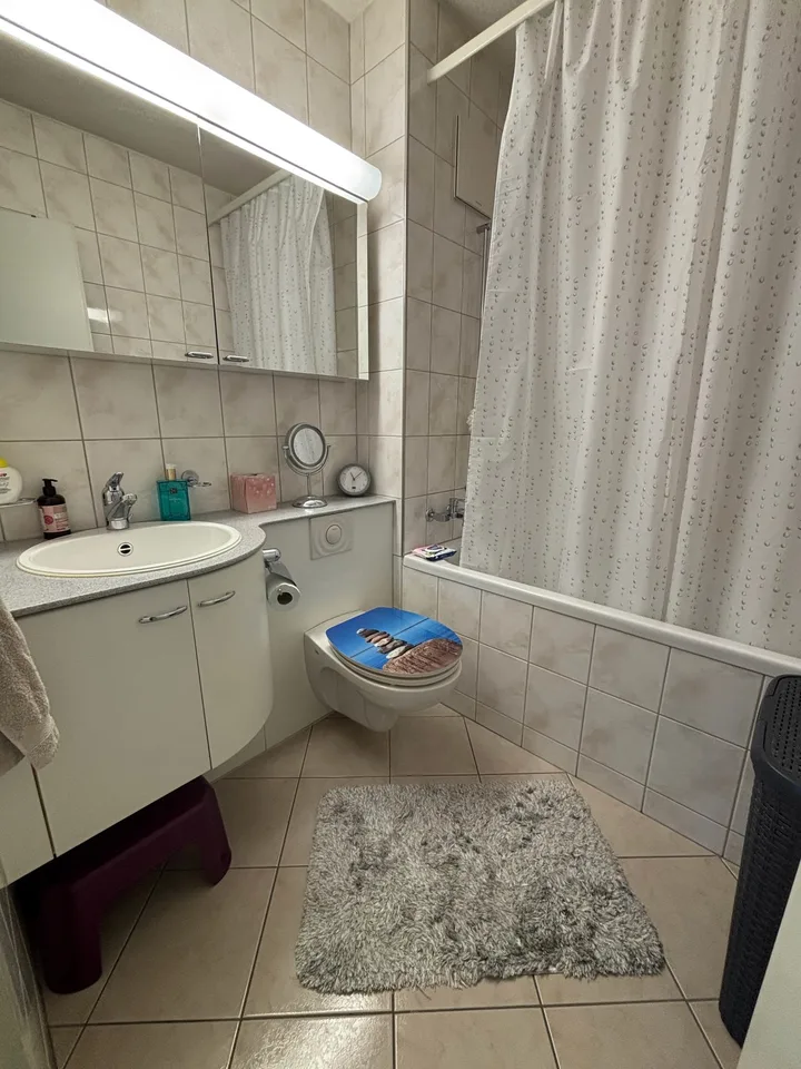 Appartement lumineux 4 pièces avec balcon à Ostermundigen