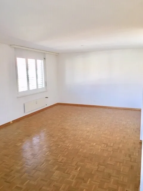 Bello appartamento di 3.5 locali al 5° piano