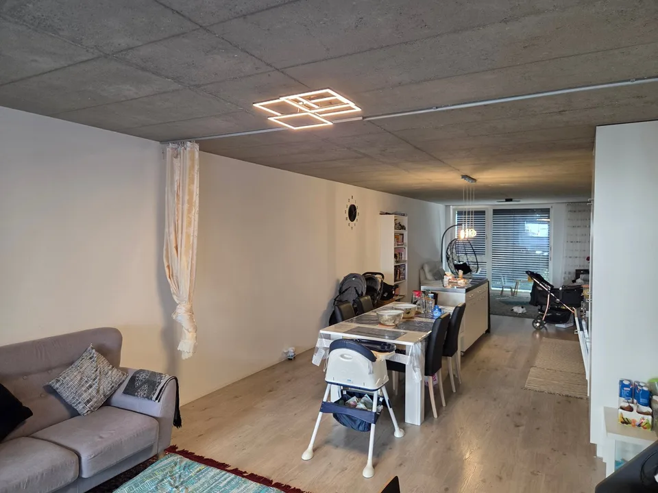 3½ ZI-WOHNUNG IN SCHLIEREN (ZH), MÖBLIERT, TEMPORÄR – Foto 2 von 18