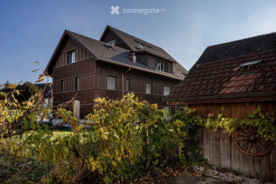 Grosszügige 5.5-Zimmer-Wohnung im Dorfkern von Mettmenstetten