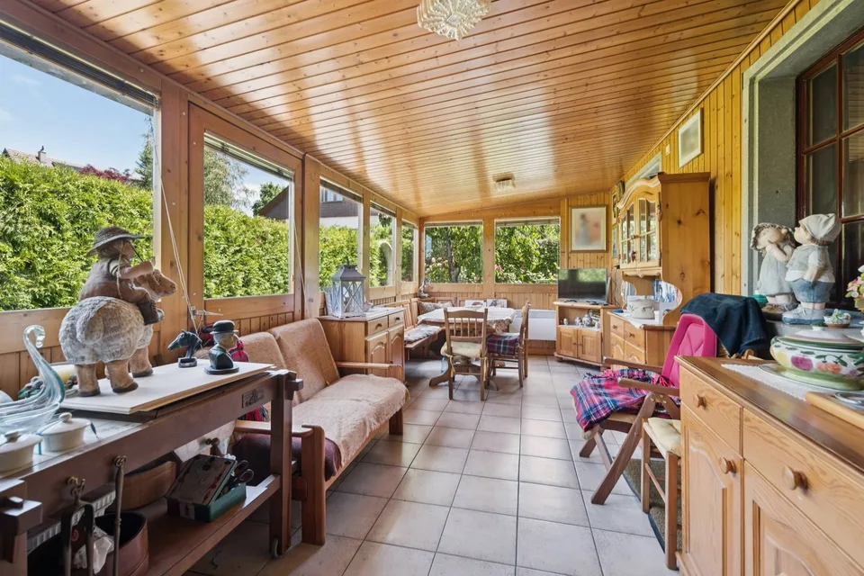 Terreno con alto potenziale e casa esistente per investitori – foto 12 di 13