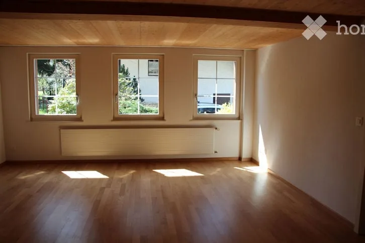 Helle 2.5-Zimmer-Wohnung in Oberwil b. Zug – sofort verfügbar