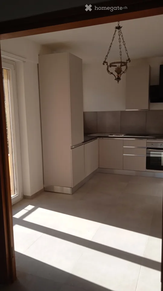 Appartamento in casa bifamiliare, con giardino uso esclusivo