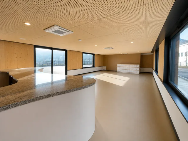 Lamone: 1-room office