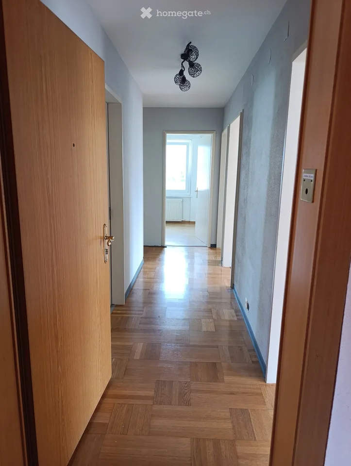 Charmant appartement de 4.5 pièces à Collombey – disponible immédiatement