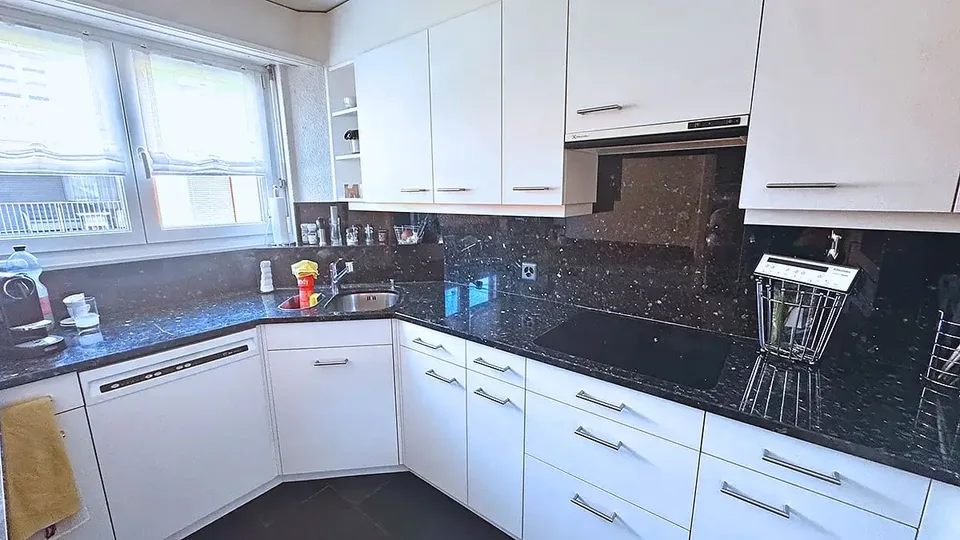 Appartement de 5,5 pièces lumineux avec balcon à Wetzikon