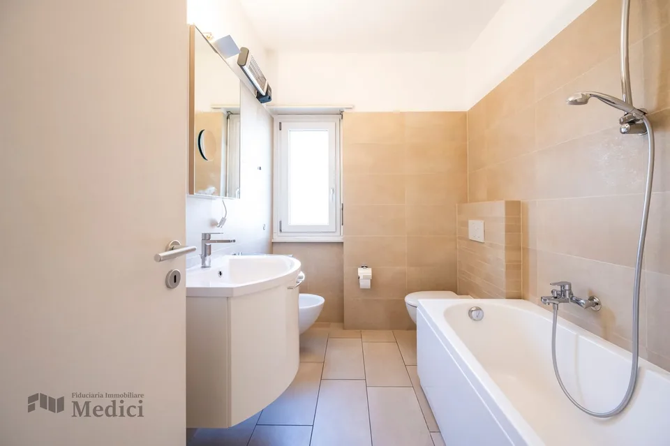 THREE-ROOM APARTMENT COMPLETELY RENOVATED IN MENDRISIO CENTER