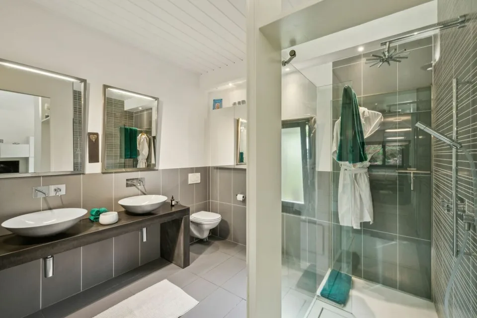 Luxus und Natur zwei Schritte vom Zentrum entfernt - Private contemporary Villa in Grand-Lancy – Foto 14 von 17