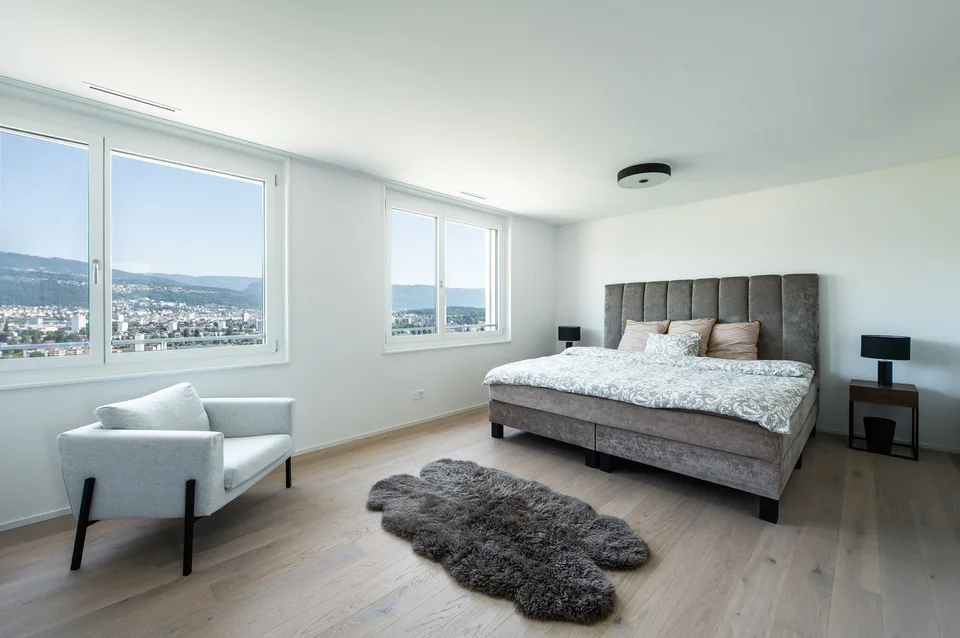 Appartamento in attico moderno con vista imprenabile sul lago di Bienne – foto 8 di 27