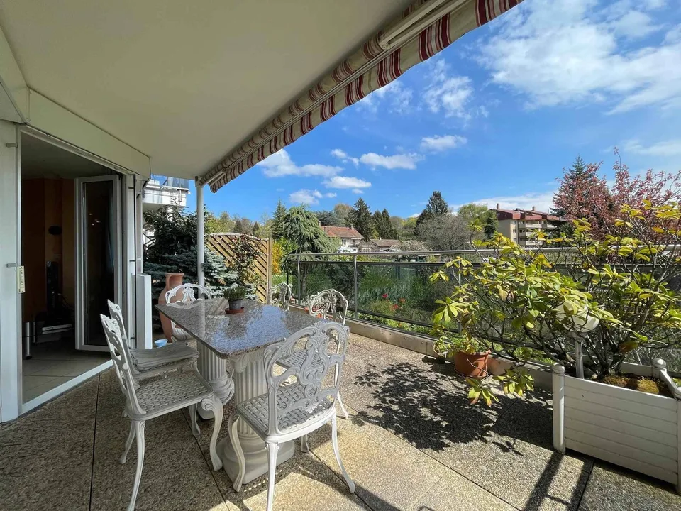 VASTE LOGEMENT DE 3,5 PIECES DE 98M2 AVEC GRANDE TERRASSE