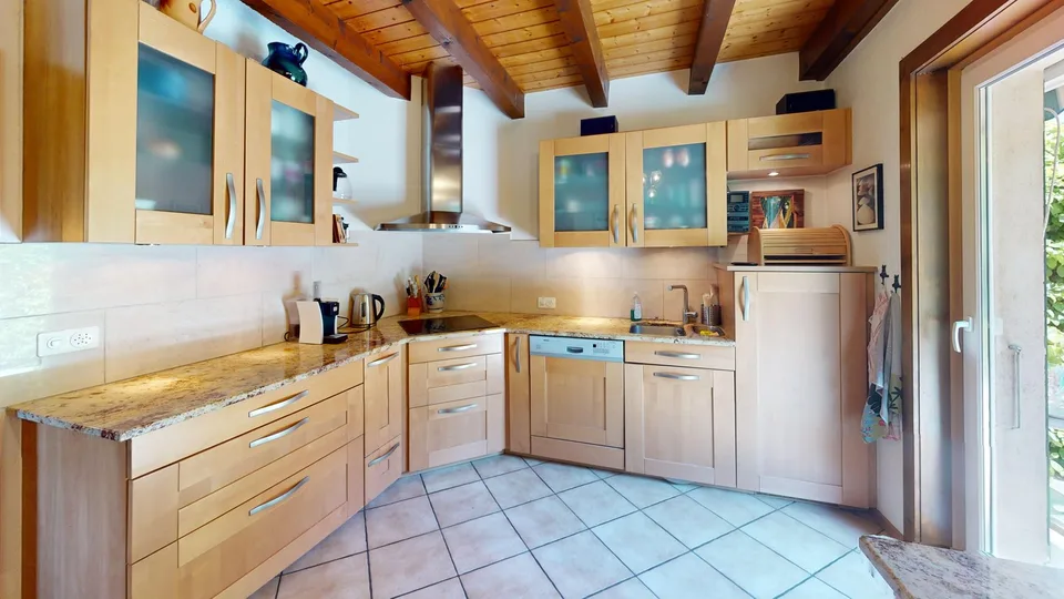 Casa indipendente luminosa di 5 locali a Saules – Ambienti pacifici e vista pittoresca