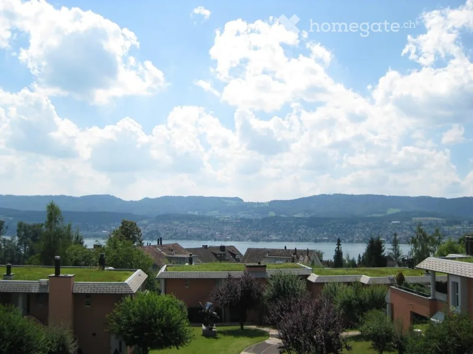 Appartamento in mansarda con vista sul lago