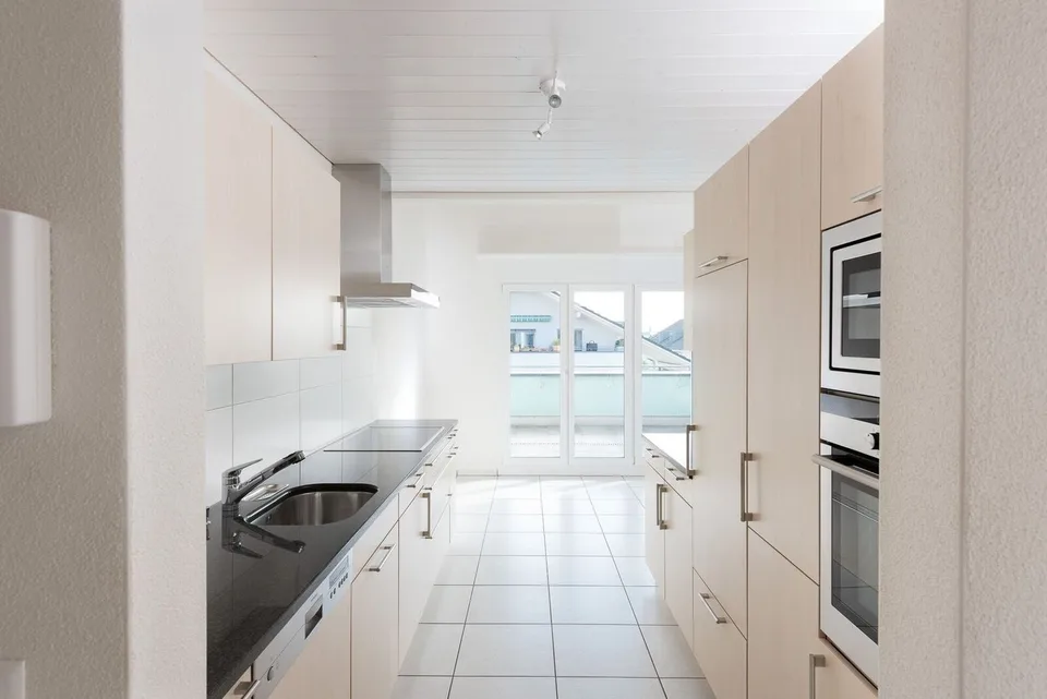 Appartement spacieux 4.5 pièces sous les toits 136m2