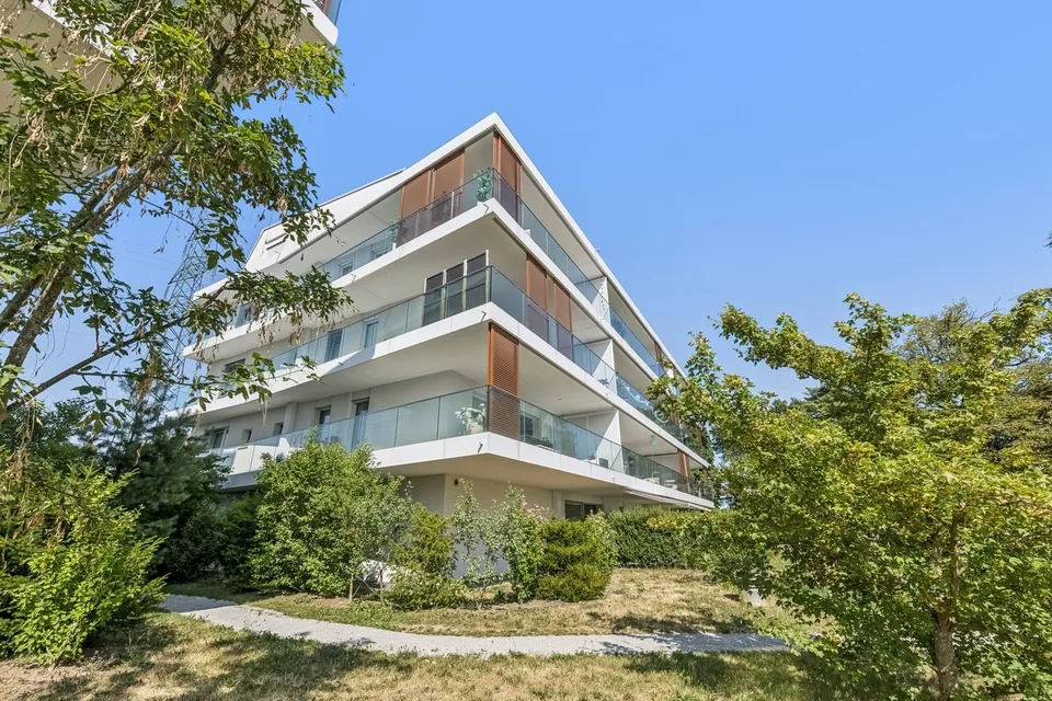 Meraviglioso appartamento minergie con grande terrazza di 42 m² con vista lago