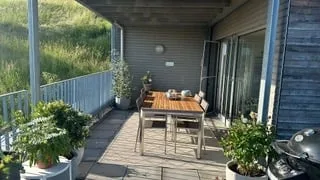 4.5-Zimmer-Wohnung | 110 m² | 60 m² Sonnenterrasse | 2 Bäder | nur 5 Parteien