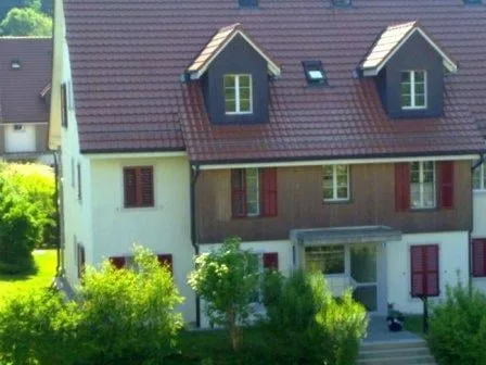 Helle 4.5-Zimmer-Maisonette-Wohnung mit Balkon in Glattfelden