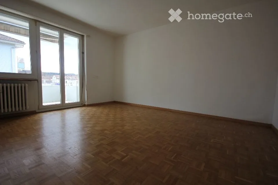 Beautiful, sunny 2-room apartment on Untere Schöntalstrasse 15 in Winterthur.