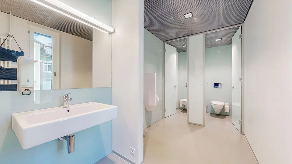 Moderne, lichtdurchflutete Bürofläche an zentraler Lage bezugsbereit und flexibel – Foto 10 von 13