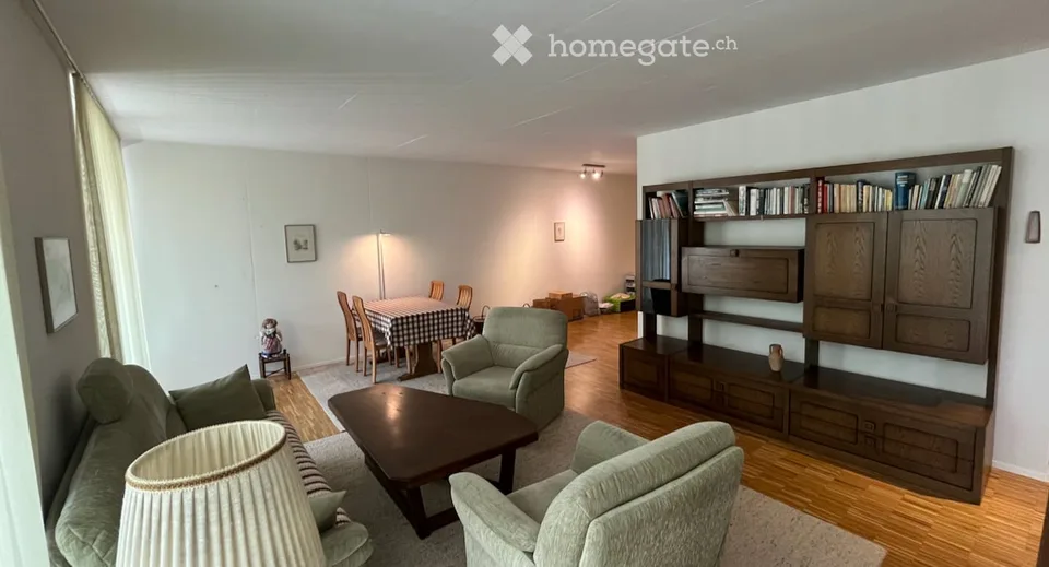 Nachmieter für zentral gelegene 3 ½- Zimmer-Wohnung mit grossem gedecktem Balkon in Wald gesucht