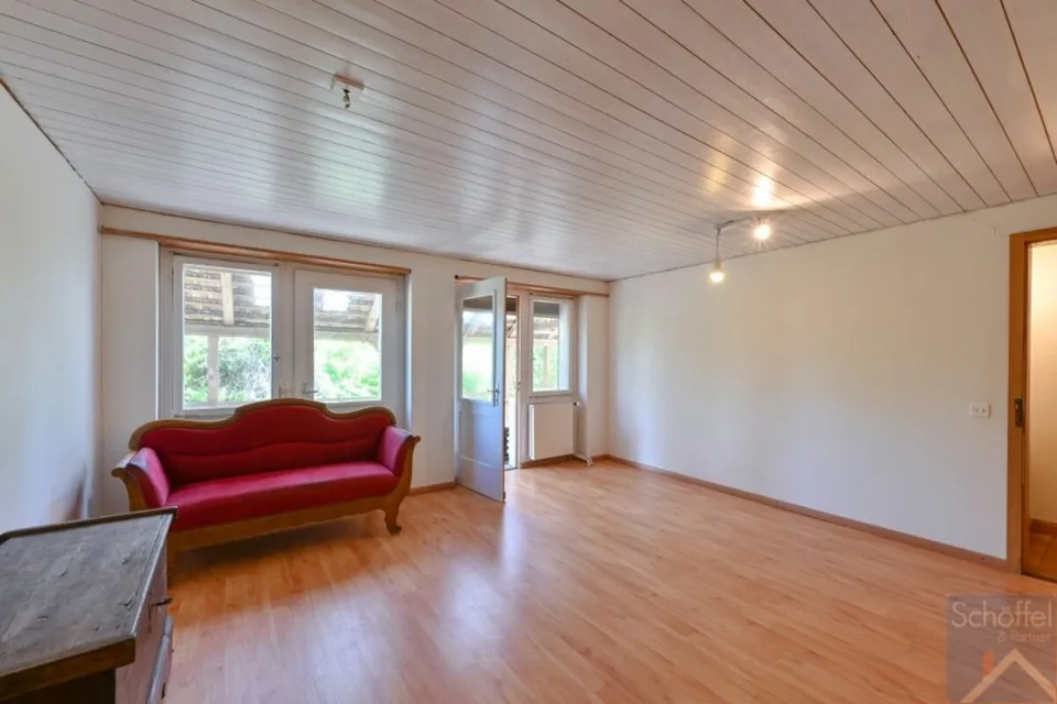 Maison unifamiliale indépendante avec annexe et beaucoup d'espace