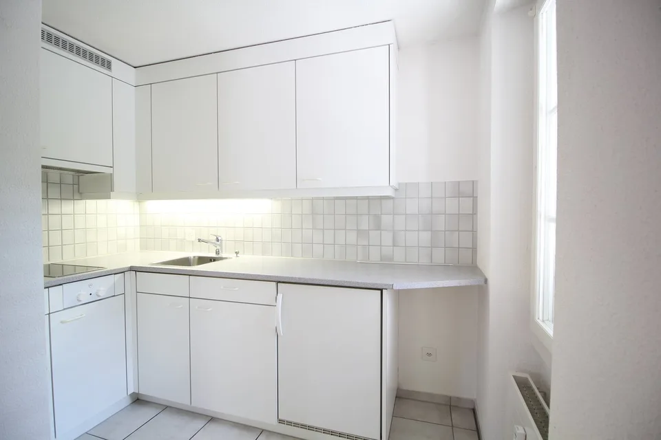 Charming 1.5-room apartment with historic charm near Olten train station