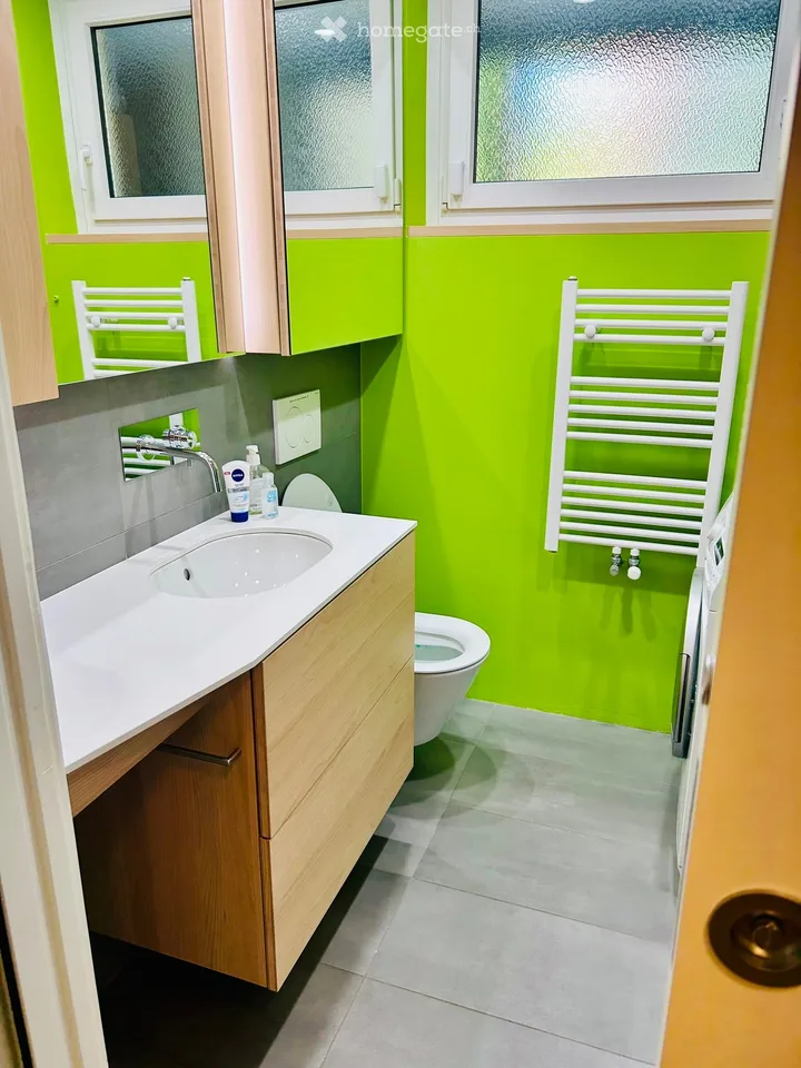 Arrivo in Ticino – appartamento di 2,5 locali modernizzato con balcone ad Agno