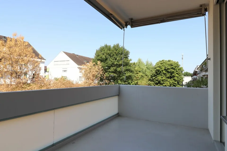 Appartement spacieux 4 ½ pièces près du centre Rauracher à Riehen, 2e étage