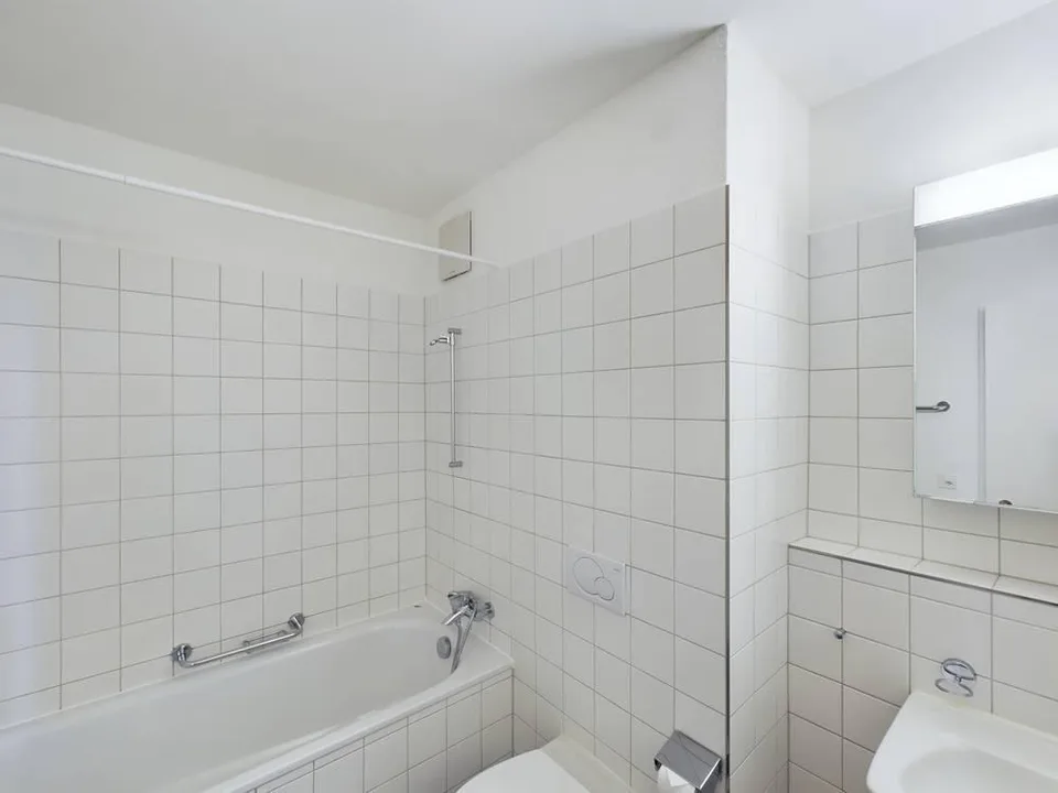 Charmant appartement à tour de 3 pièces à Zurich Oerlikon