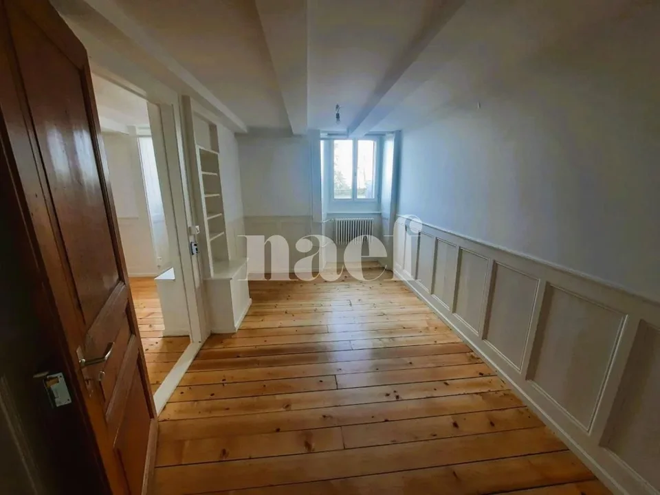 Charmanter Apartment mit 3.5 Zimmern und privatem Garten in Montmollin