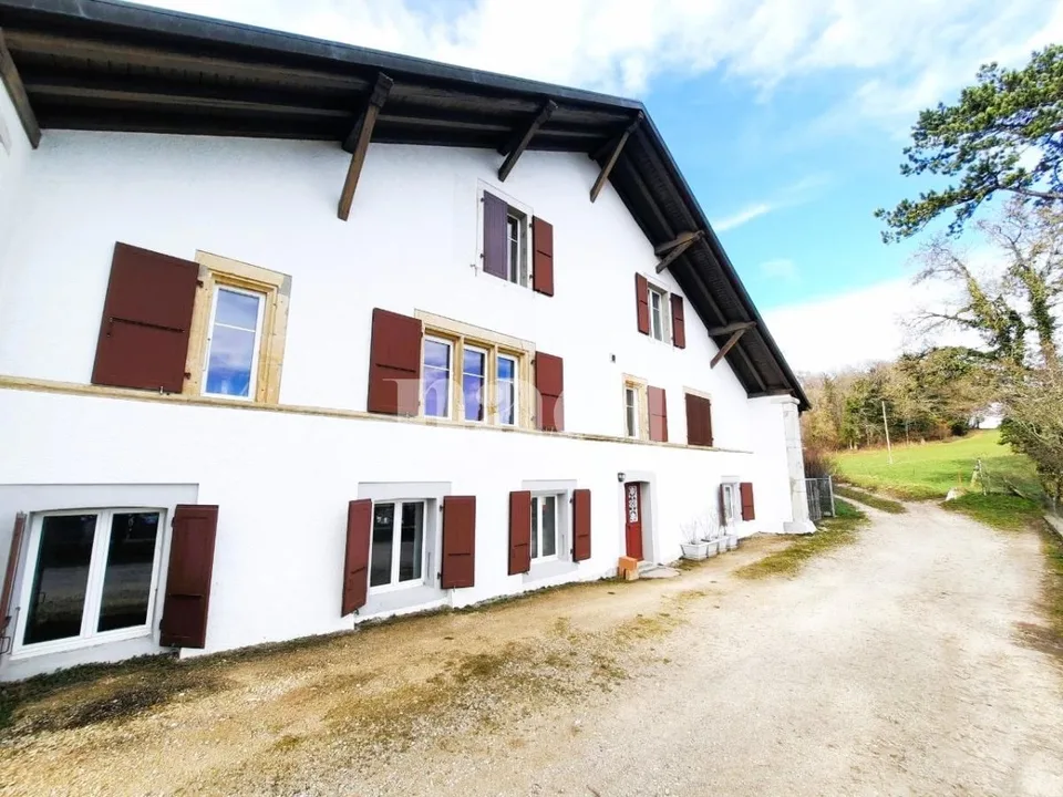 Charmant appartement de 3.5 pièces avec jardin privatif à Montmollin