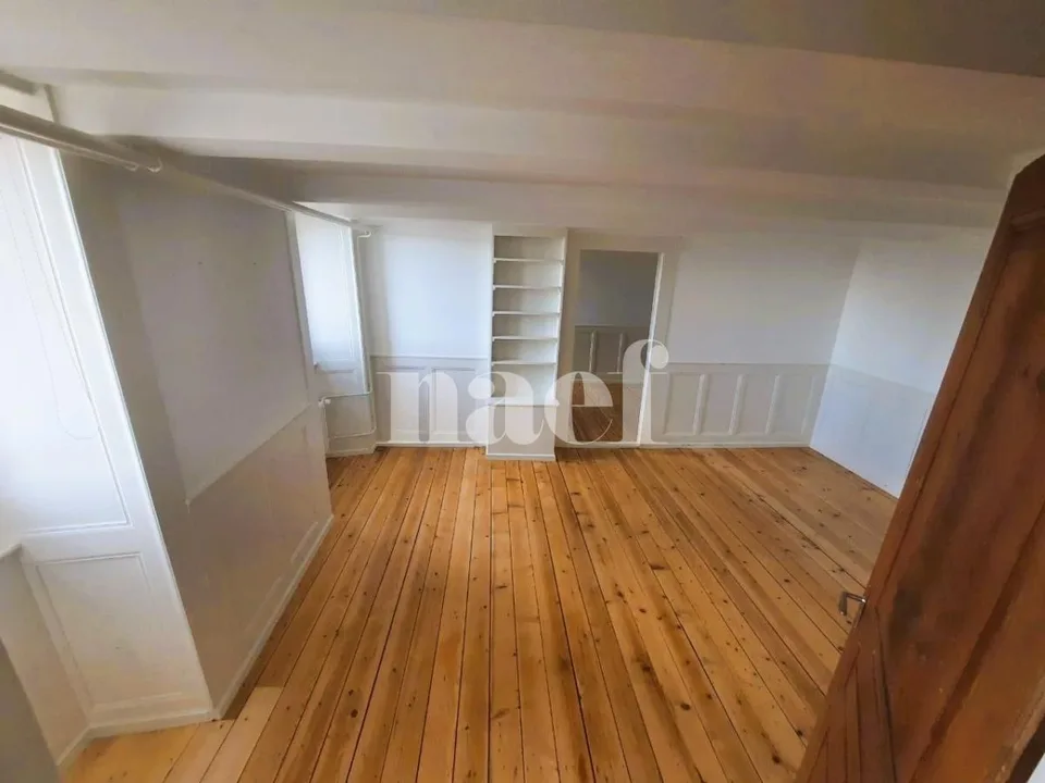 Charmanter Apartment mit 3.5 Zimmern und privatem Garten in Montmollin