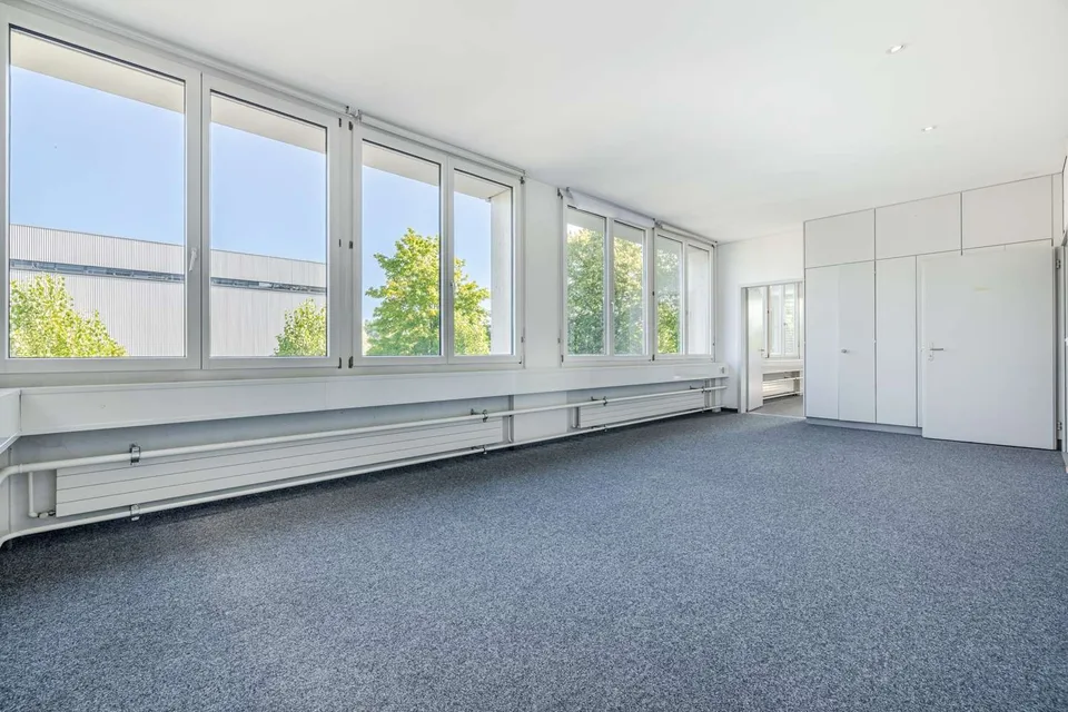 Spazio per idee: 27 m² di spazio ufficio nel cuore di Winkeln, St. Gallen