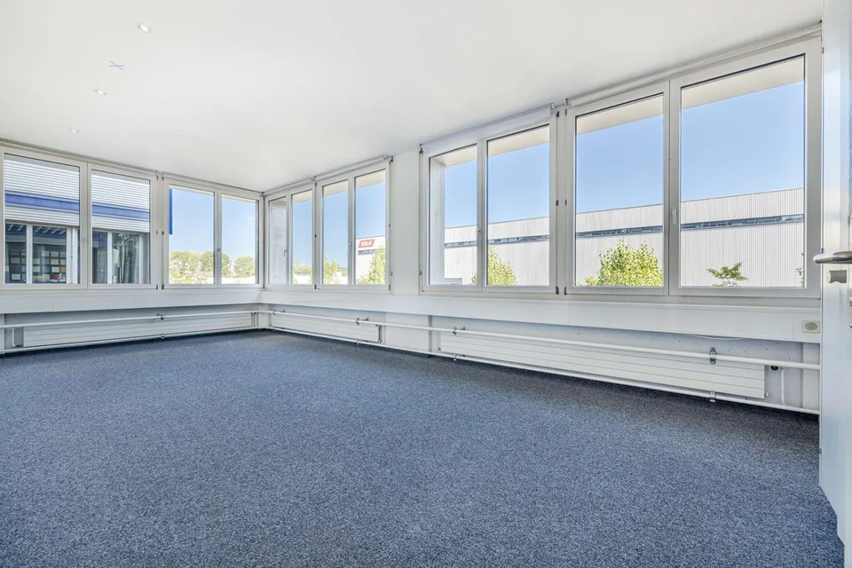 Spazio per idee: 27 m² di spazio ufficio nel cuore di Winkeln, St. Gallen