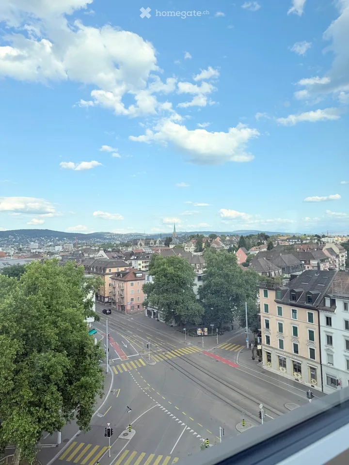 City view apartment on the 7th floor on Gutstrasse 1, Zurich available immediately