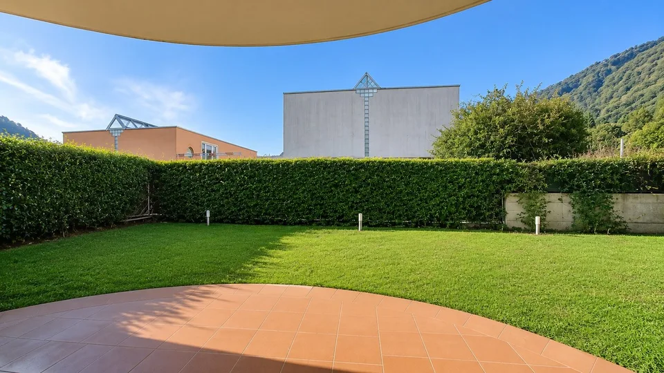 Villa indépendante ensoleillée et confortable avec porche, terrasse et jardin