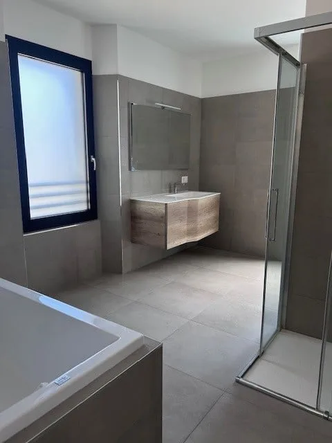 Geräumige 4.5-Zimmer-Wohnung in Chiasso zum Verkauf