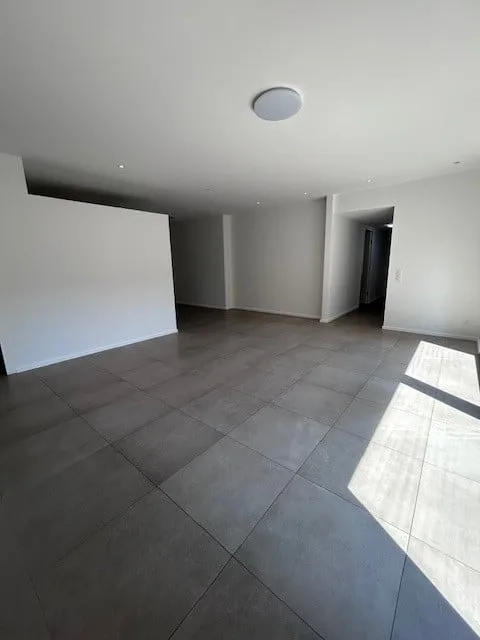 Geräumige 4.5-Zimmer-Wohnung in Chiasso zum Verkauf