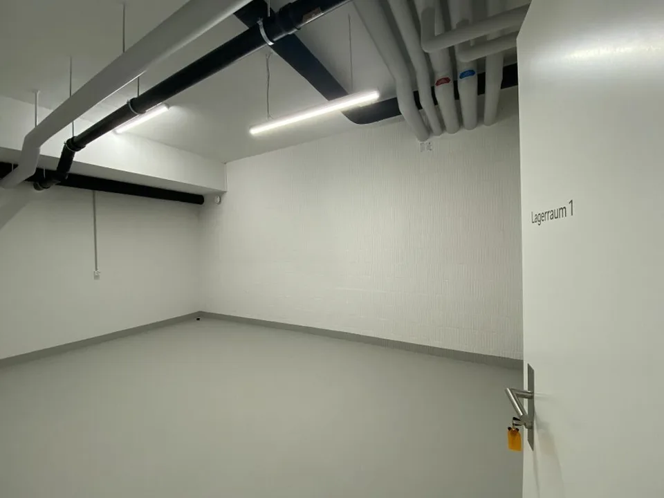 Storage room for rent