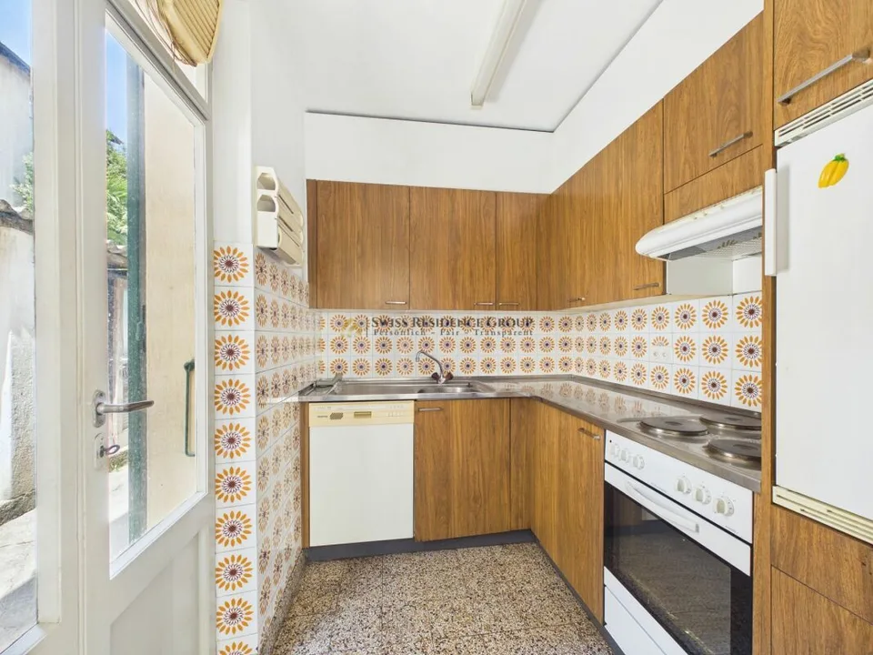 Einfamilienhaus mit 7 Zimmern, Büro, großem Garten und erheblichem Potenzial für Erweiterung – Foto 6 von 22