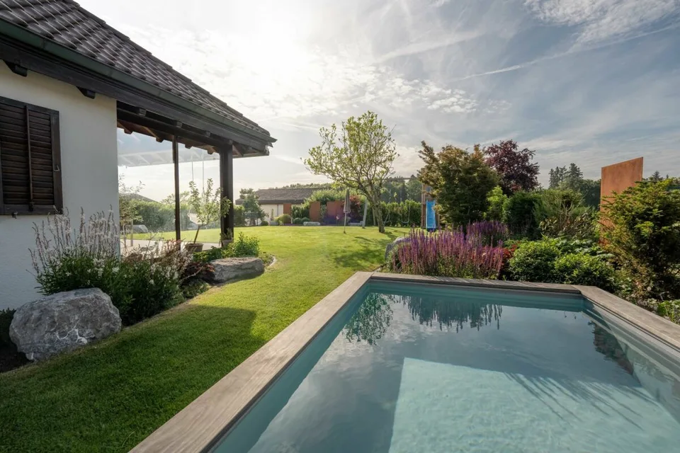 Exklusives Haus im Bungalowstil