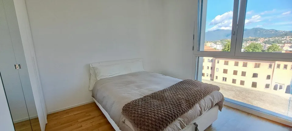 Appartement moderne 3.5 pièces avec vue panoramique à Balerna