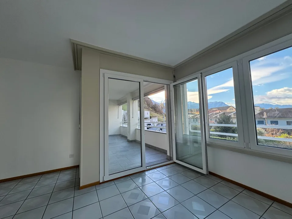 Apartment 4.5 rooms in a convenient area, close to schools in Giubiasco