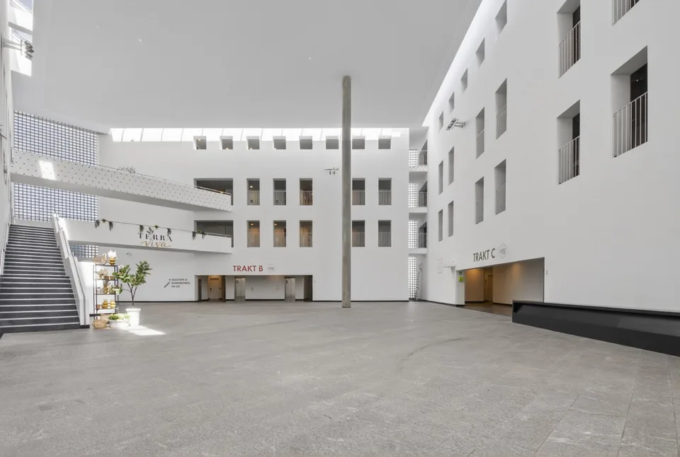 Modern small office - ideal for start-ups and established companies