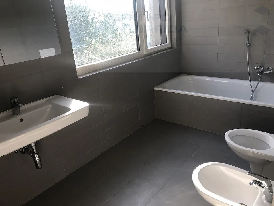 Modernes 3.5-Zimmer-Apartment mit Terrasse – Foto 7 von 7