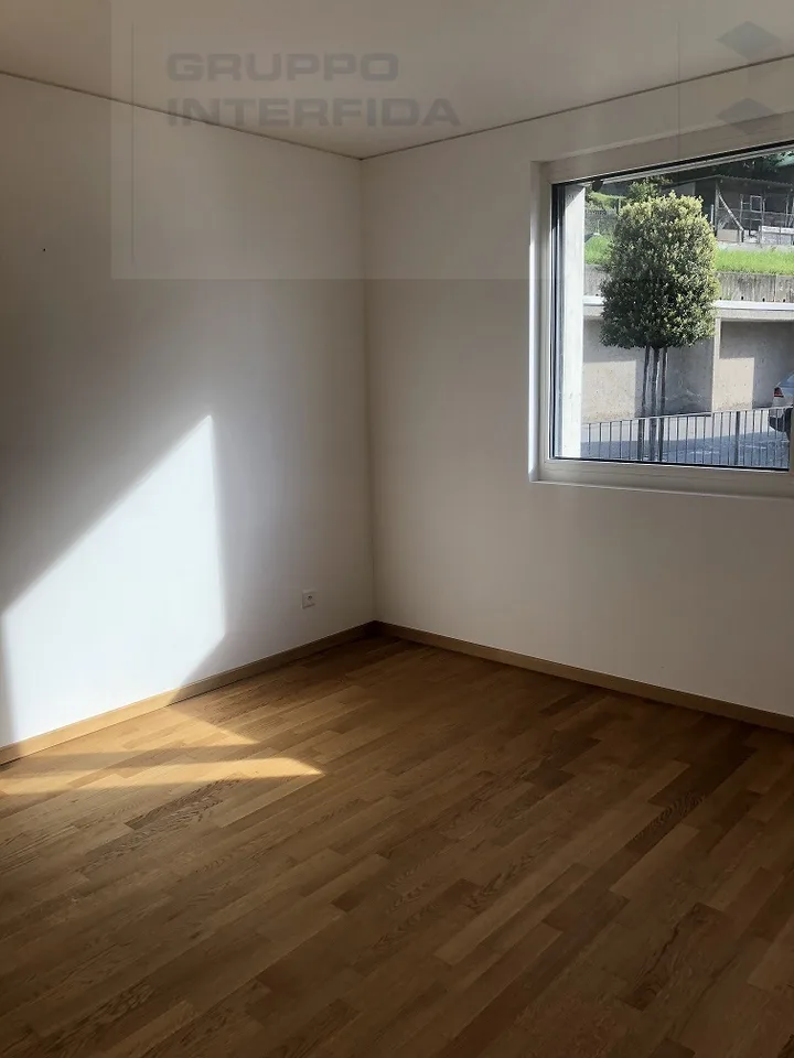 Modernes 3.5-Zimmer-Apartment mit Terrasse – Foto 6 von 7