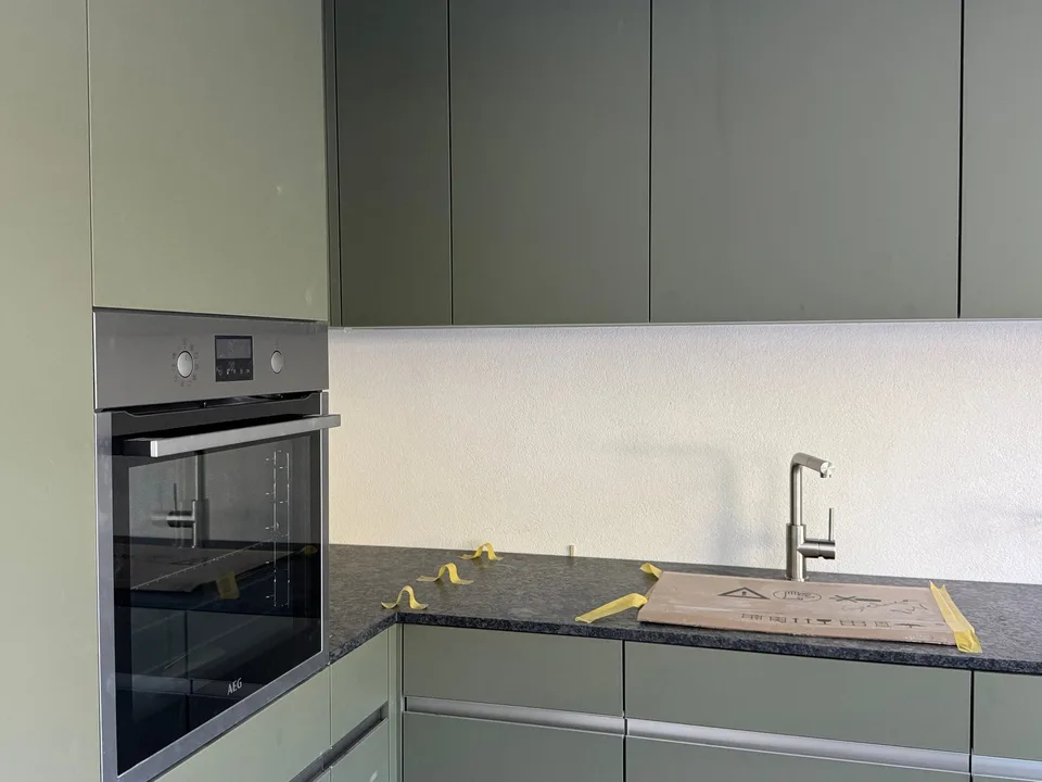 Affitto per la prima volta - appartamento in mansarda di 2,5 locali nel nuovo edificio "GrellaRiva"