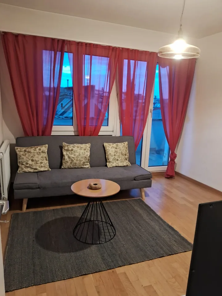 🏡 Appartamento di 2.5 locali completamente arredato in affitto – Riehenring 143, 4058 Basel